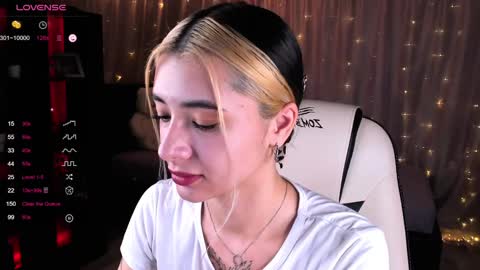 Belle online show from February 5, 5:09 am