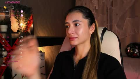 Belle online show from October 31, 4:58 am