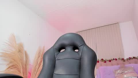 darling  online show from December 20, 1:15 pm