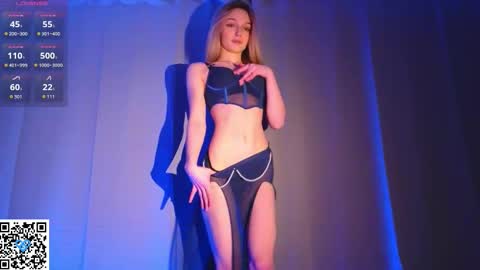 DarslyCat online show from February 7, 6:56 pm