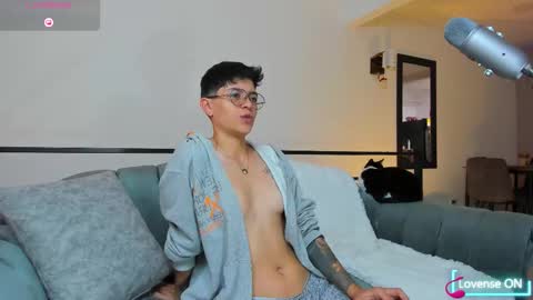 Snapshot of dass_roman chatting on September 30, 8:46 pm Dass Roman online show from September 30, 8:46 pm