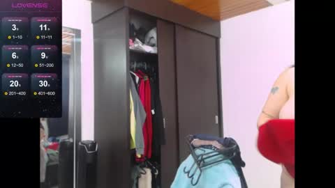 daviana online show from November 25, 8:20 pm