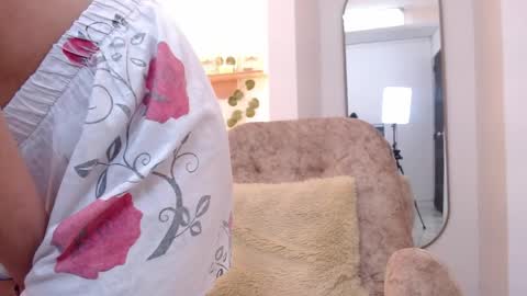 day_demoni online show from April 10, 1:39 pm