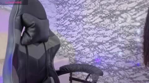 Hi Stream 1500 to 2100 online show from October 25, 8:37 pm