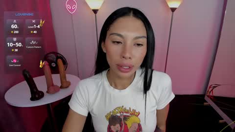 Snapshot of dayanna_tecca chatting on January 25, 11:32 pm I am Dayanna  tecca online show from January 25, 11:32 pm