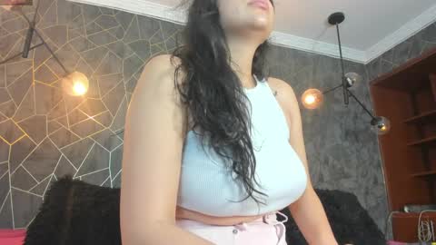 DAYRA ANGELS online show from April 4, 8:07 pm