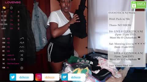 Snapshot of dchcco chatting on October 22, 5:51 pm Duchess Coco - Coco Puffs online show from October 22, 5:51 pm