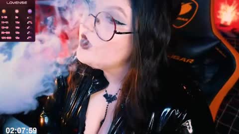 Luna online show from April 7, 2:30 pm