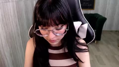 debora online show from March 5, 4:46 pm