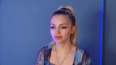 DeeaVIP online show from February 19, 8:58 am