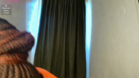 Dee online show from April 5, 5:28 am