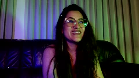 Andre  online show from December 22, 5:45 am