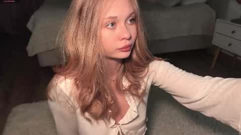 Dia online show from November 9, 9:33 pm