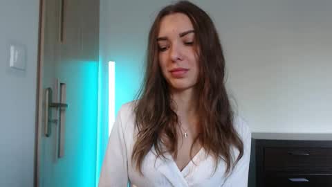 Aurora online show from September 12, 6:03 am