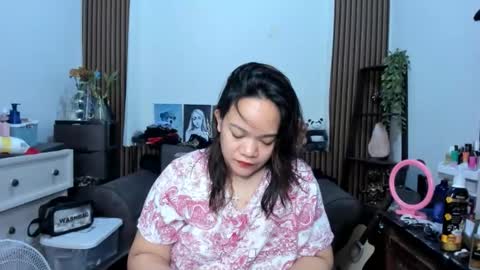 delightfulcurvy online show from November 25, 1:19 am