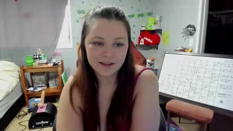 Delilah Fields online show from May 22, 7:01 pm