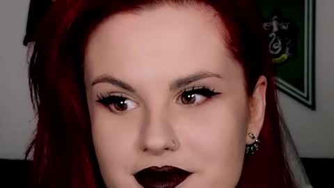 dellacrush_ online show from November 13, 6:29 pm