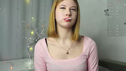 Katrin online show from December 16, 9:09 pm