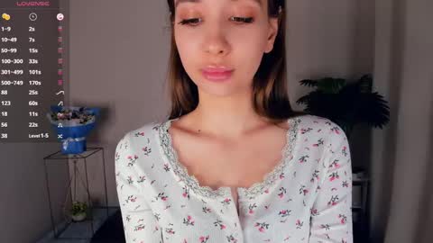 Eliza online show from April 10, 9:37 am