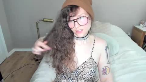 Snapshot of delugeduvall chatting on October 2, 10:26 pm Deluge Duvall online show from October 2, 10:26 pm