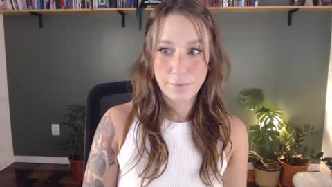 demmetria online show from March 23, 6:14 pm