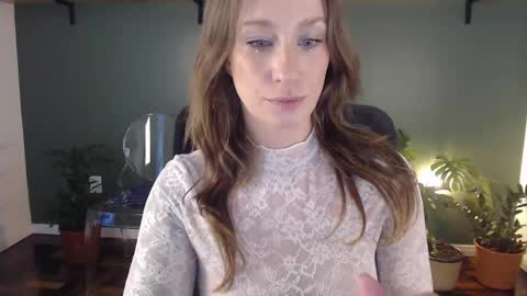 demmetria online show from April 8, 6:54 pm