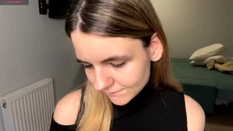 Denni online show from March 18, 5:40 pm