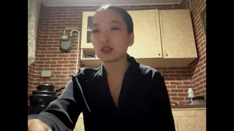 Emma online show from September 19, 3:44 pm