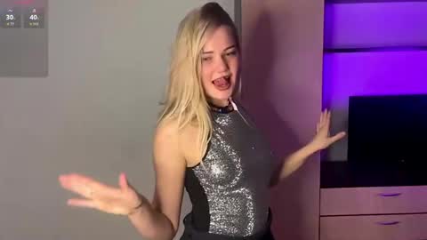 Luna online show from April 8, 4:31 pm