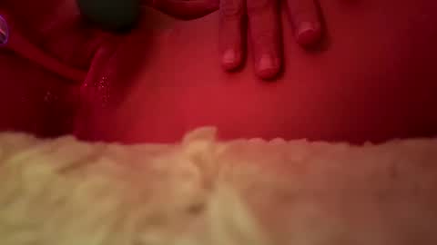 desertluxe87 online show from February 1, 6:01 am