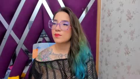 Snapshot of deva_blue chatting on January 27, 4:30 am Deva Blue online show from January 27, 4:30 am