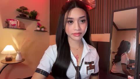 Snapshot of devine_goddessx chatting on September 23, 6:50 pm Devine Greyson online show from September 23, 6:50 pm