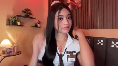 Snapshot of devine_goddessx chatting on September 26, 10:02 am Devine Greyson online show from September 26, 10:02 am