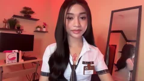 Snapshot of devine_goddessx chatting on September 21, 10:25 am Devine Greyson online show from September 21, 10:25 am