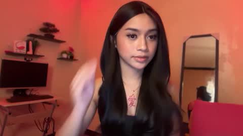 Snapshot of devine_goddessx chatting on September 15, 8:11 am Devine Greyson online show from September 15, 8:11 am