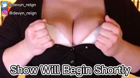 Devyn Reign online show from November 30, 6:17 am