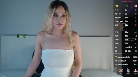 Dia online show from March 8, 2:54 pm