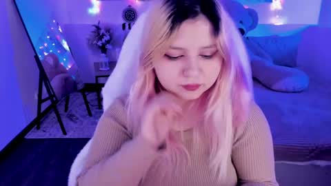 Dia online show from April 12, 8:00 pm