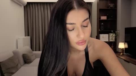 Iris online show from March 19, 9:08 pm