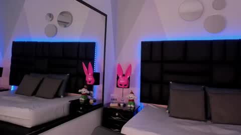 Diana Tamayo online show from February 12, 8:40 pm