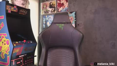 Melania   -    online show from September 9, 10:20 pm