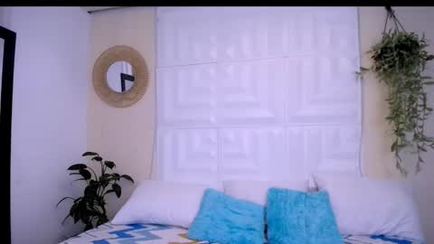 DINA online show from March 19, 5:06 pm