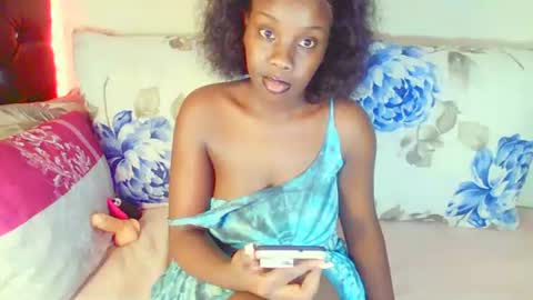 Snapshot of dinnydakrazx chatting on September 25, 5:22 pm dinnydakrazx online show from September 25, 5:22 pm
