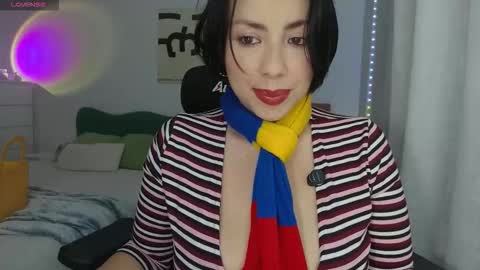 Anglica A online show from November 19, 6:52 pm