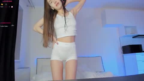 Hailey online show from February 15, 3:42 am