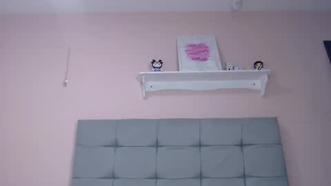 disyamil_pineda online show from March 26, 3:30 am