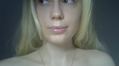 DitaMilton online show from March 3, 2:45 pm