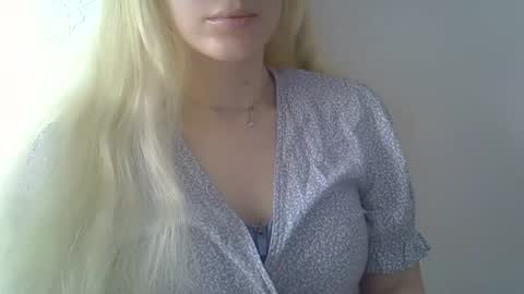 DitaVirraX online show from February 25, 12:58 pm