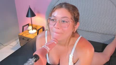 divine_sin online show from February 11, 8:21 pm