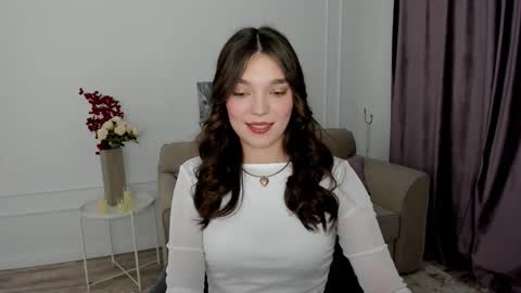 Hannah online show from November 13, 11:31 am